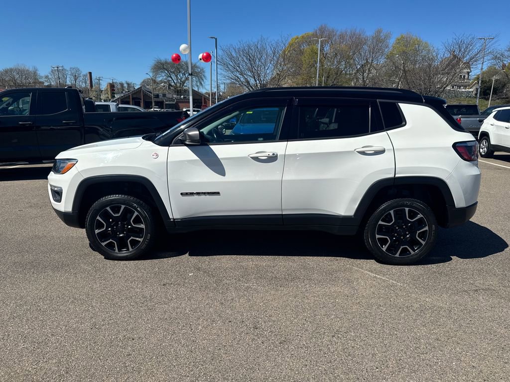 Used 2019 Jeep Compass Trailhawk AWD/4WD image 4