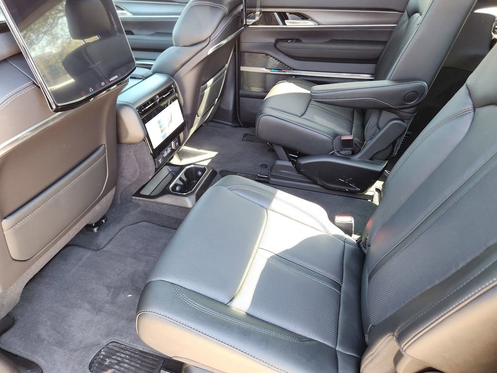New 2026 Jeep Grand Wagoneer Summit w/ Rear Seat Video Group I image 19