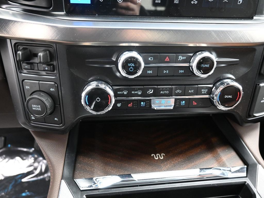 New 2026 Ford F350 King Ranch w/ Chrome Package image 15