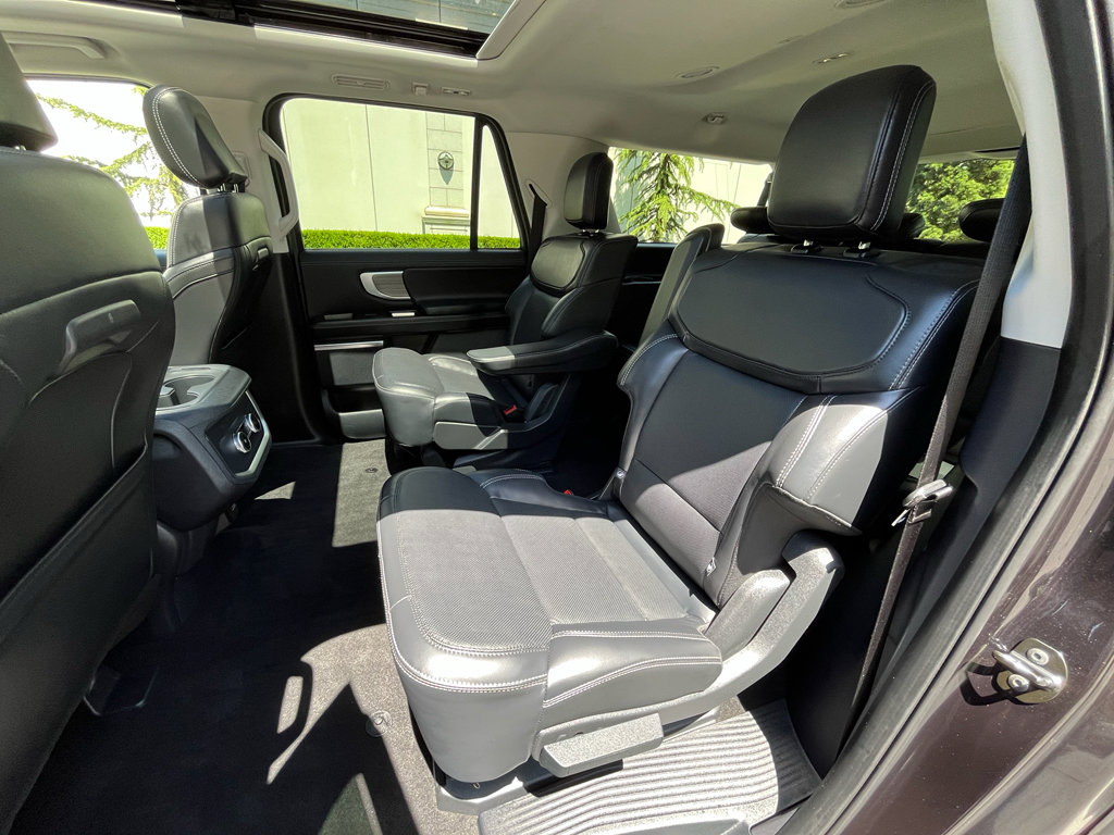 Used 2025 Ford Expedition Max Platinum AWD/4WD image 35
