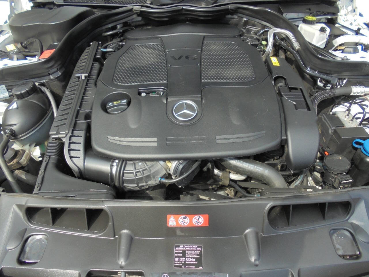 Used 2014 Mercedes-Benz C 300 C 300 Sport 4MATIC AWD 4dr Sed w/ Premium 1 Package image 42