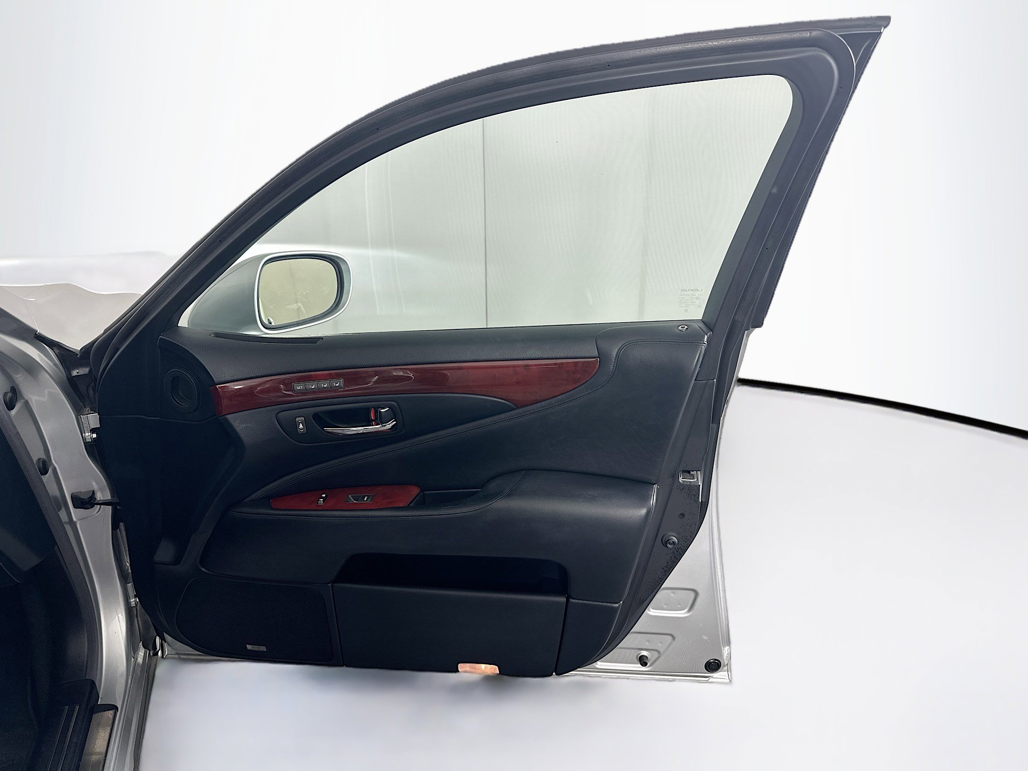 Used 2009 Lexus LS 460 image 34
