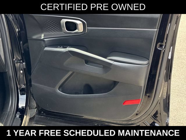 Used 2024 Kia Sorento S FWD image 7