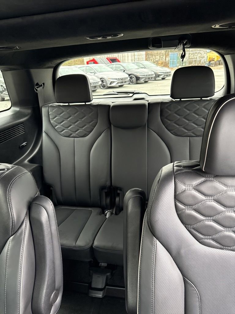 Used 2022 Hyundai Palisade Calligraphy image 33