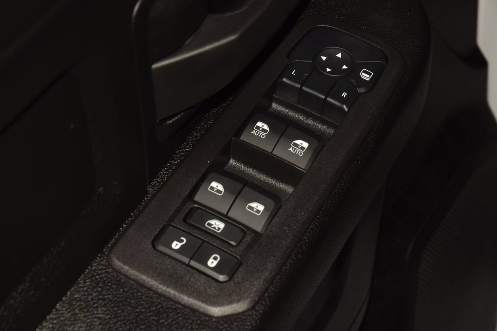 Used 2025 RAM 3500 Tradesman AWD/4WD image 40