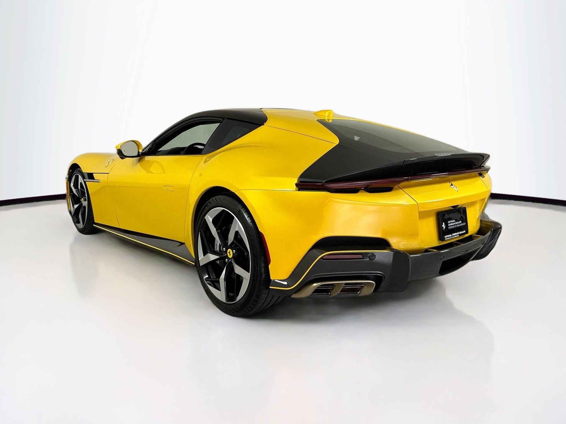 Certified 2025 Ferrari 12Cilindri image 5