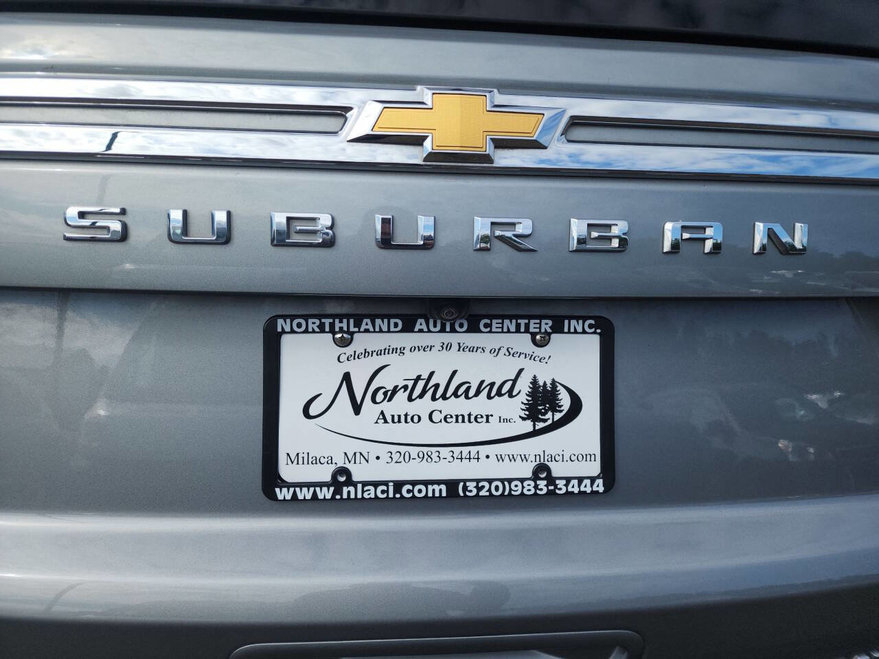 Used 2023 Chevrolet Suburban Premier image 21