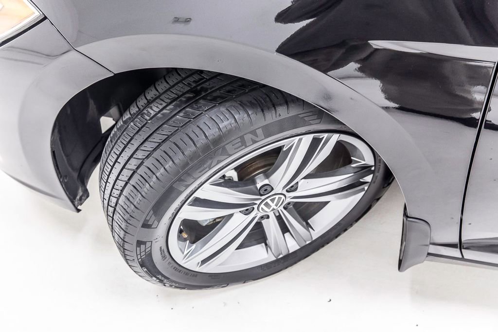 Used 2024 Volkswagen Jetta SE FWD image 12