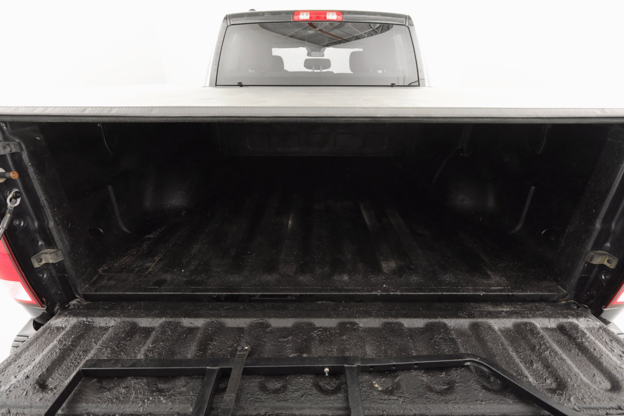 Used 2017 RAM 1500 ST w/ SXT Appearance Group image 27