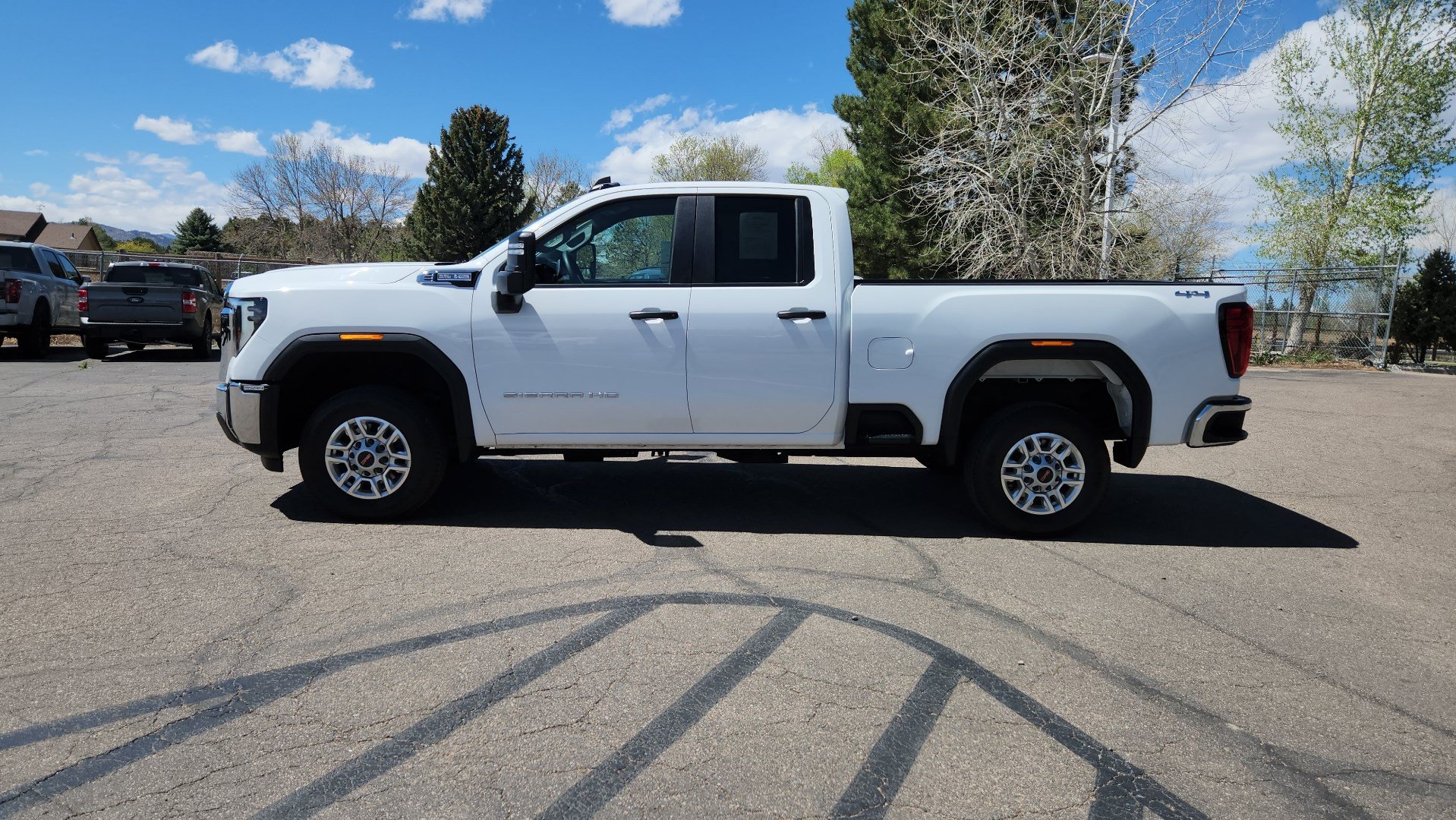 Used 2025 GMC Sierra 2500 Pro w/ Convenience Package AWD/4WD image 6