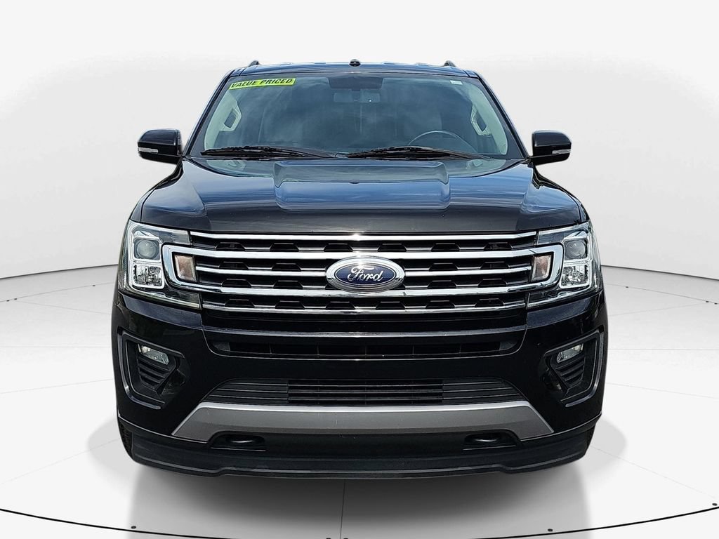 Used 2018 Ford Expedition XLT w/ Equipment Group 201A AWD/4WD image 12