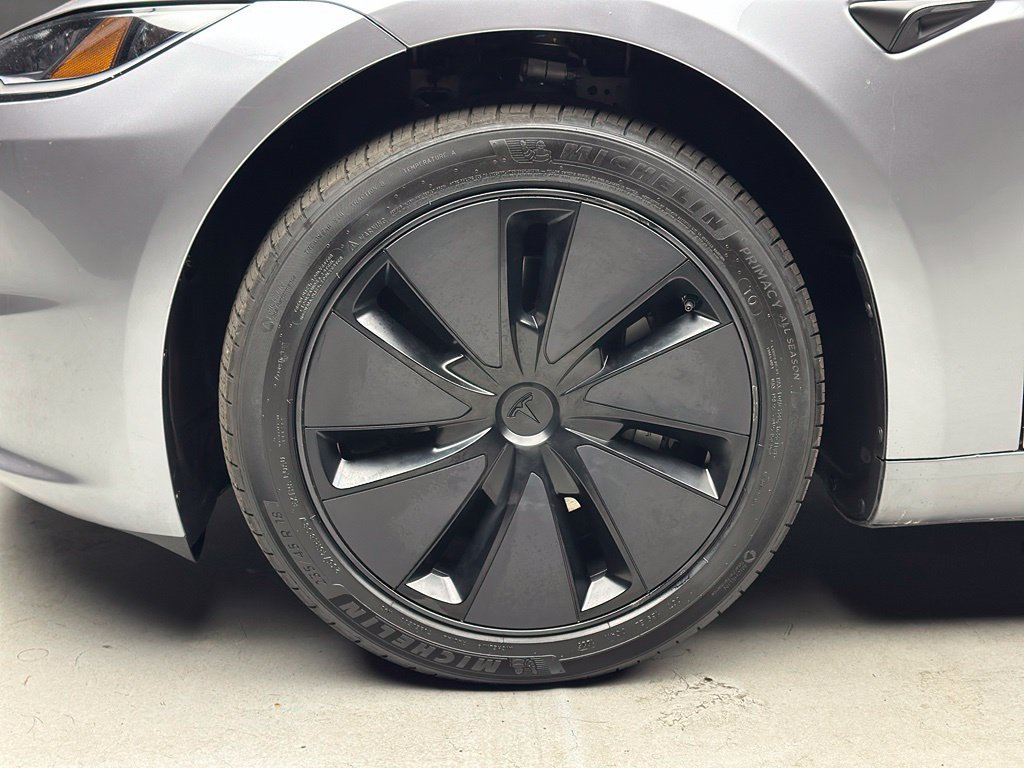 Used 2025 Tesla Model 3 Long Range RWD image 33