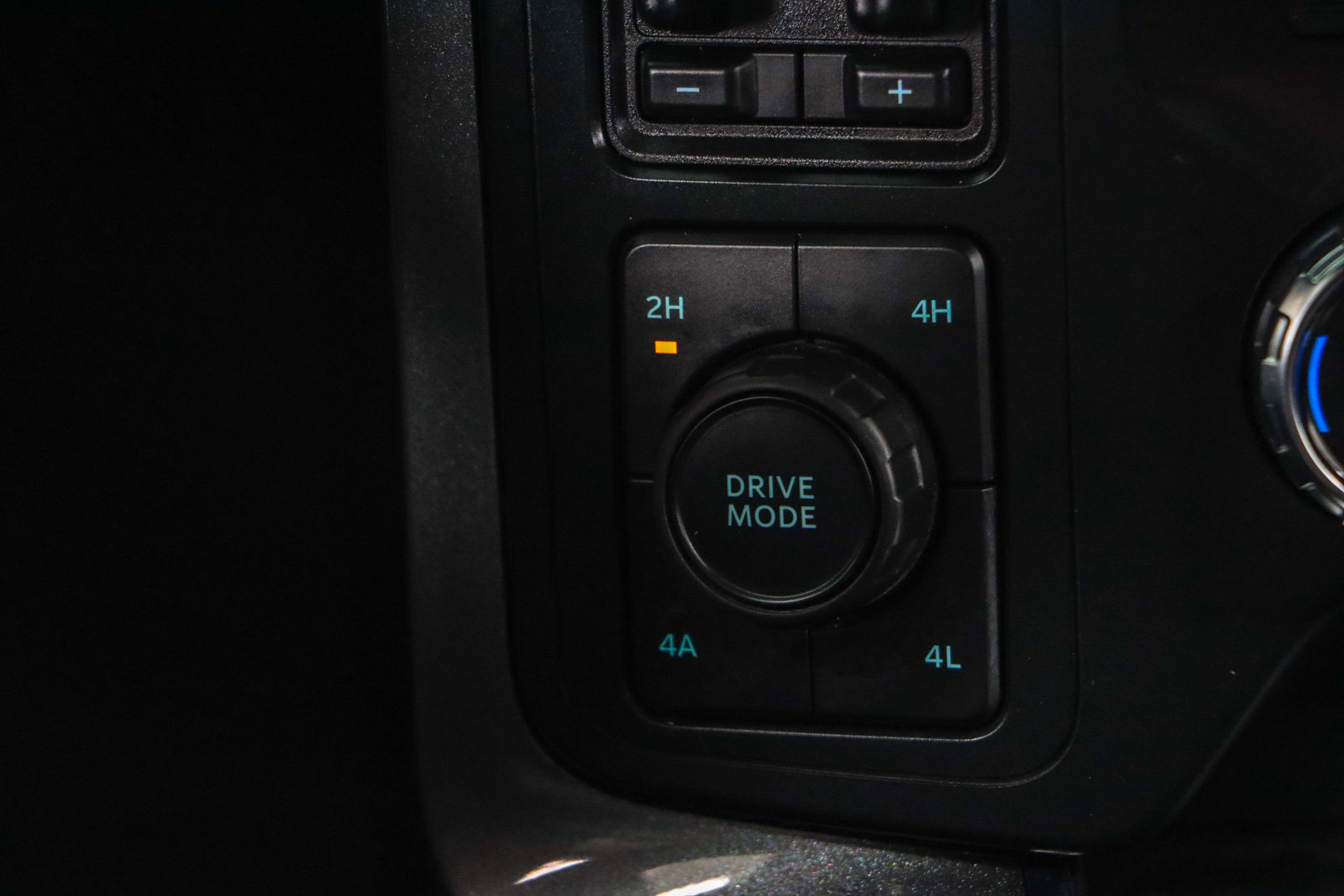 Used 2023 Ford F150 Lariat w/ Equipment Group 502A High image 23