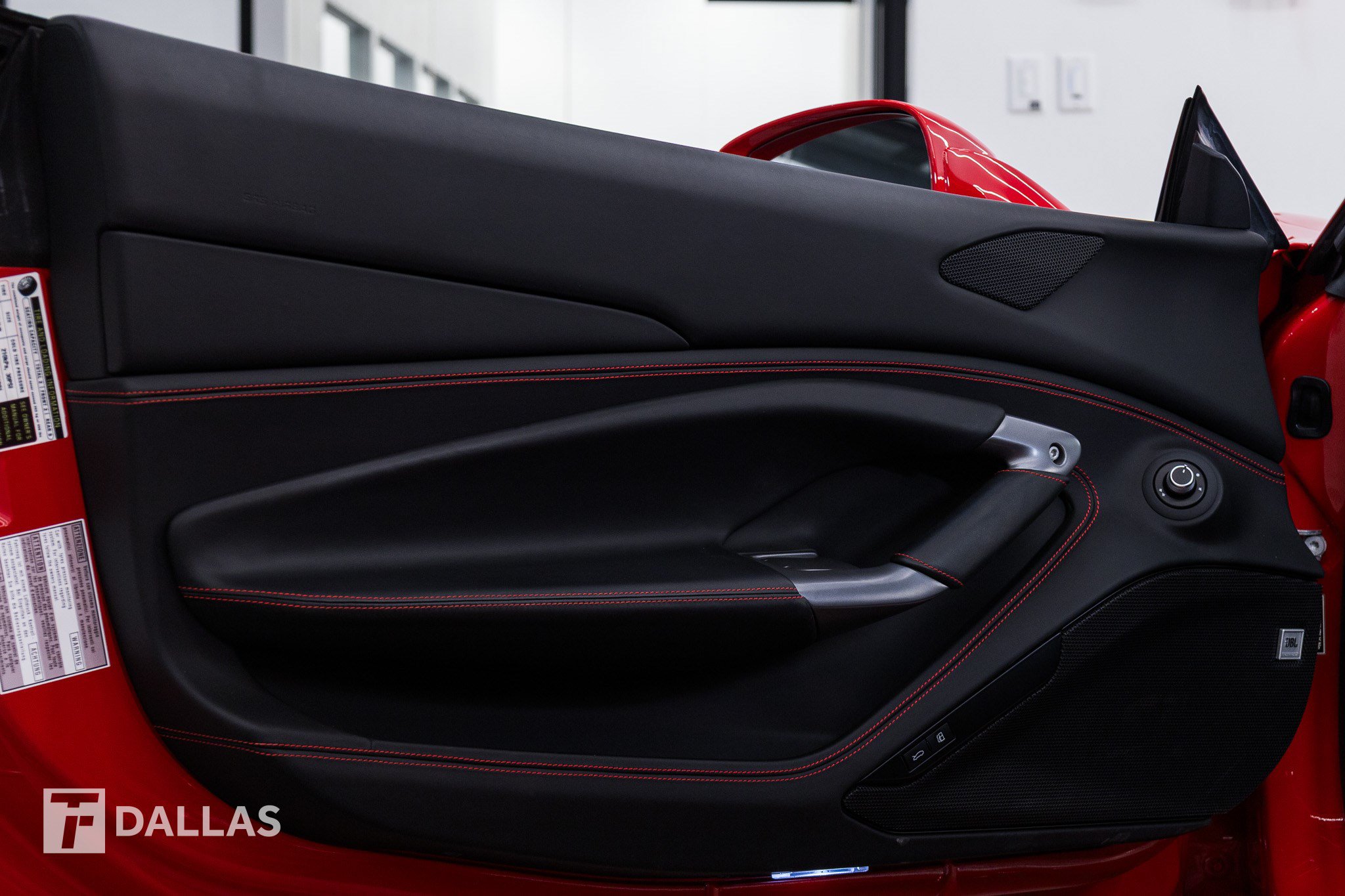 Used 2020 Ferrari F8 Tributo RWD image 20