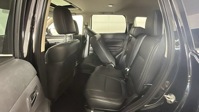 Used 2019 Mitsubishi Outlander GT AWD/4WD image 27