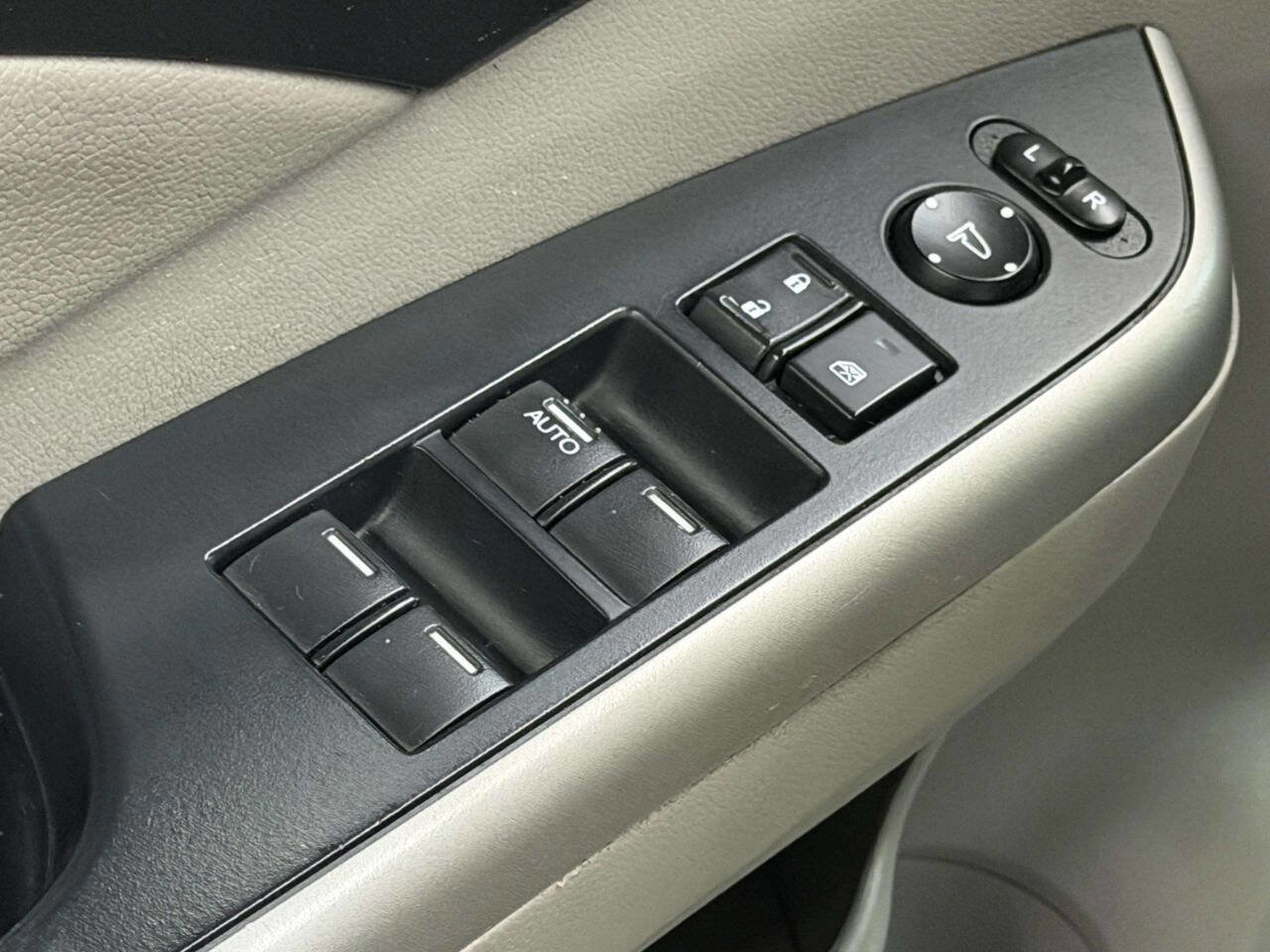 Used 2013 Honda CR-V EX-L image 14