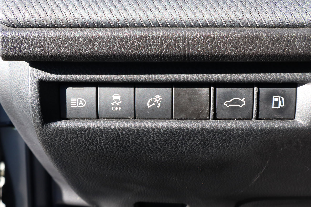 Used 2025 Toyota Camry SE image 15