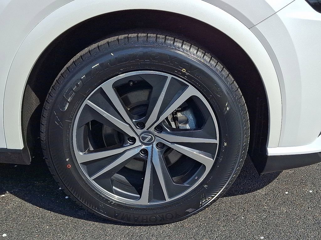 Certified 2024 Lexus RX 350h w/ Accessory Package (Z1) image 24