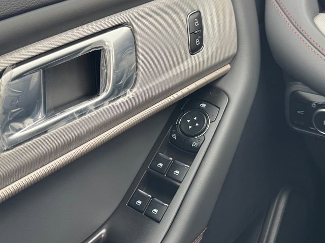 New 2026 Ford Explorer Active AWD/4WD image 29
