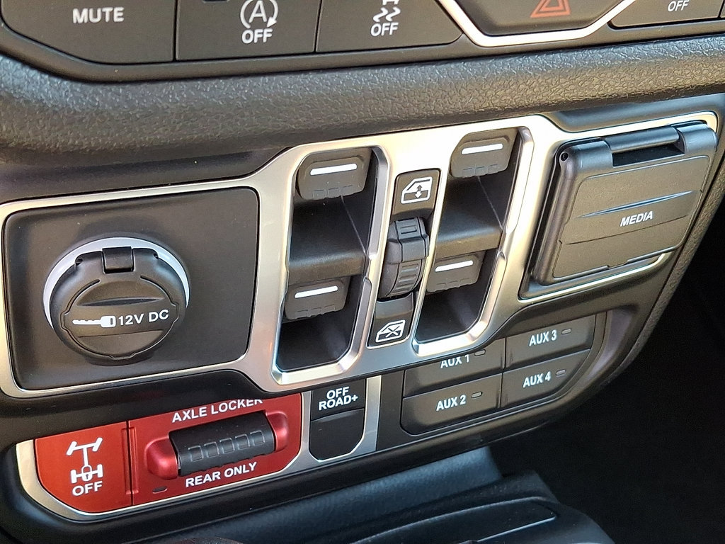 New 2026 Jeep Gladiator Willys AWD/4WD image 18