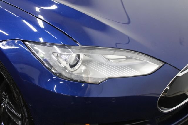 Used 2015 Tesla Model S 70D AWD/4WD image 26