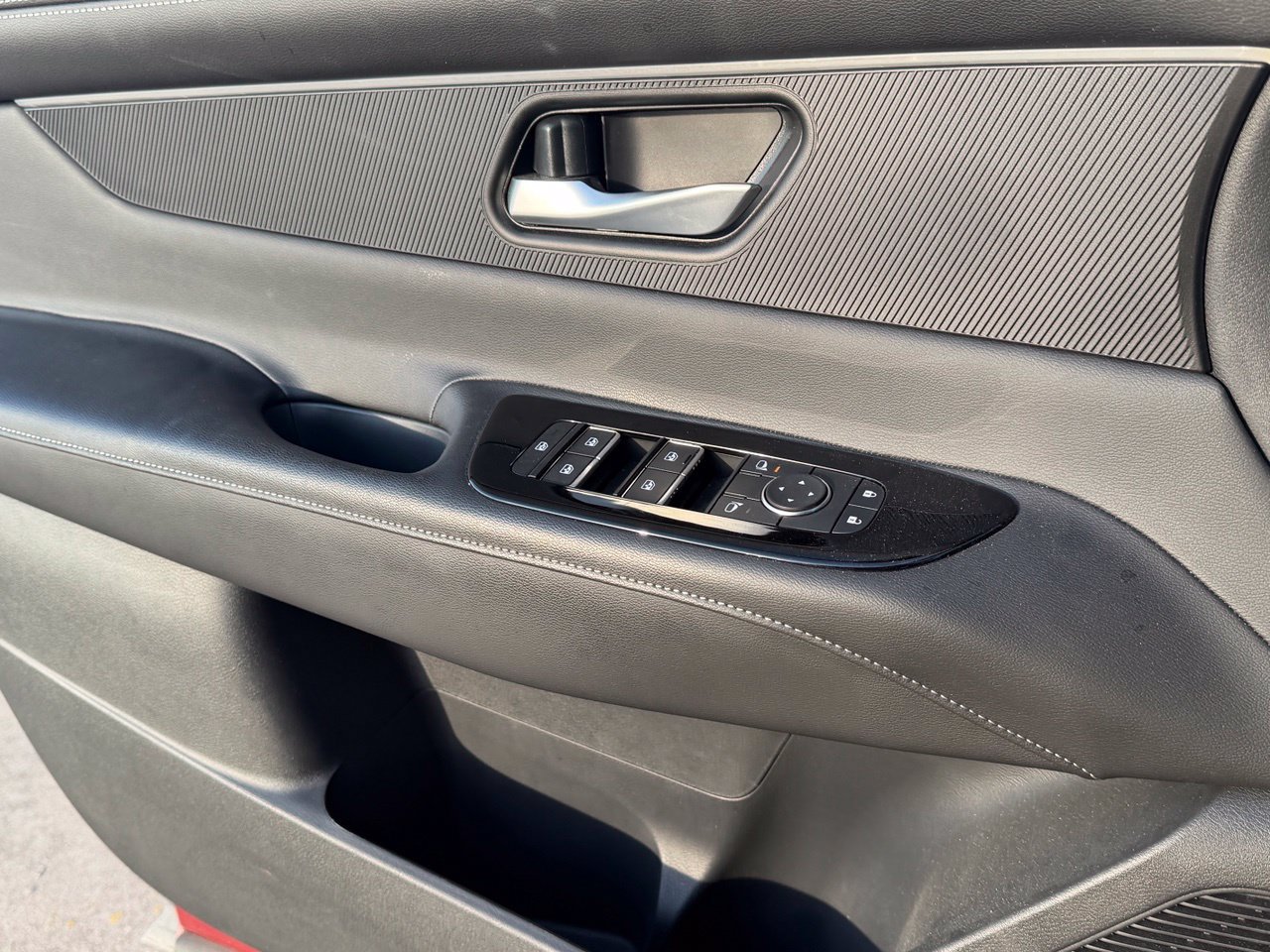 Certified 2025 Nissan Murano SV FWD image 20