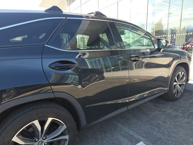 Used 2021 Lexus RX 350L Premium w/ Premium Package AWD/4WD image 2