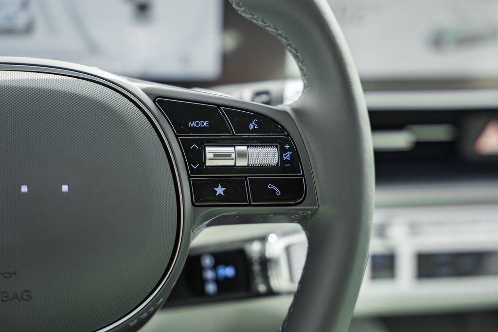 New 2024 Hyundai Ioniq 6 Limited image 28