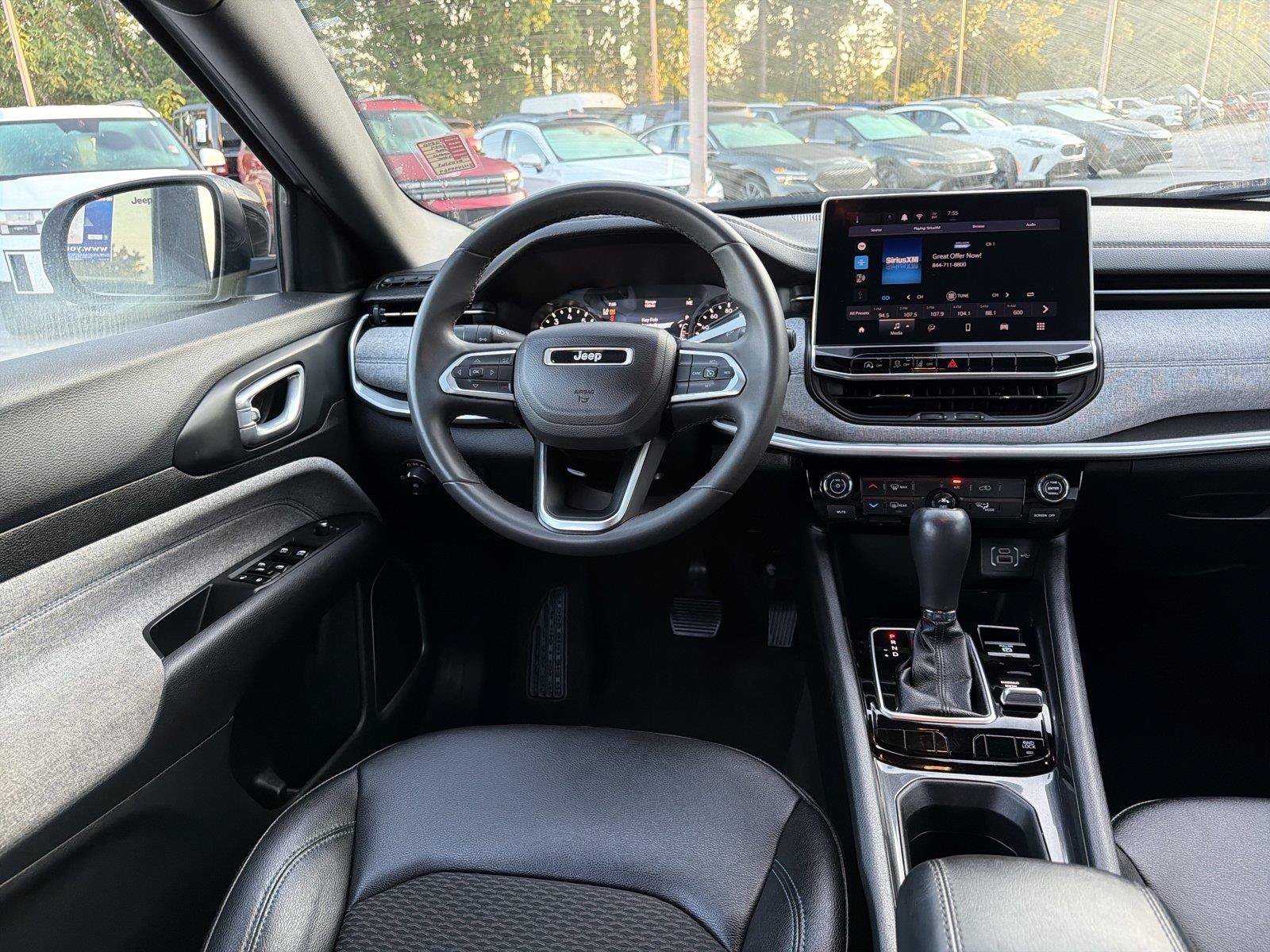 Used 2024 Jeep Compass Latitude AWD/4WD image 21