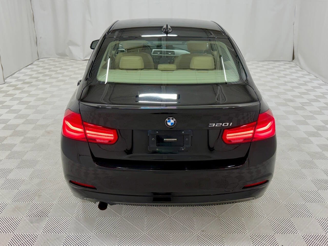 Used 2016 BMW 320i Sedan image 35