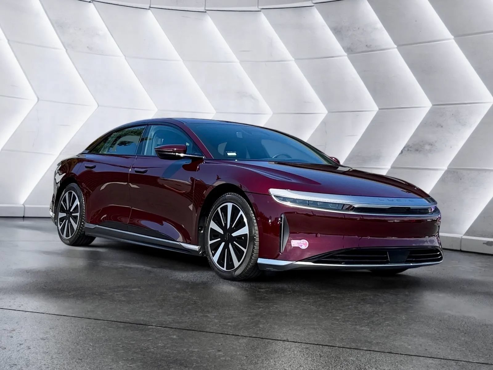 Used 2023 Lucid Air Pure AWD/4WD image 3