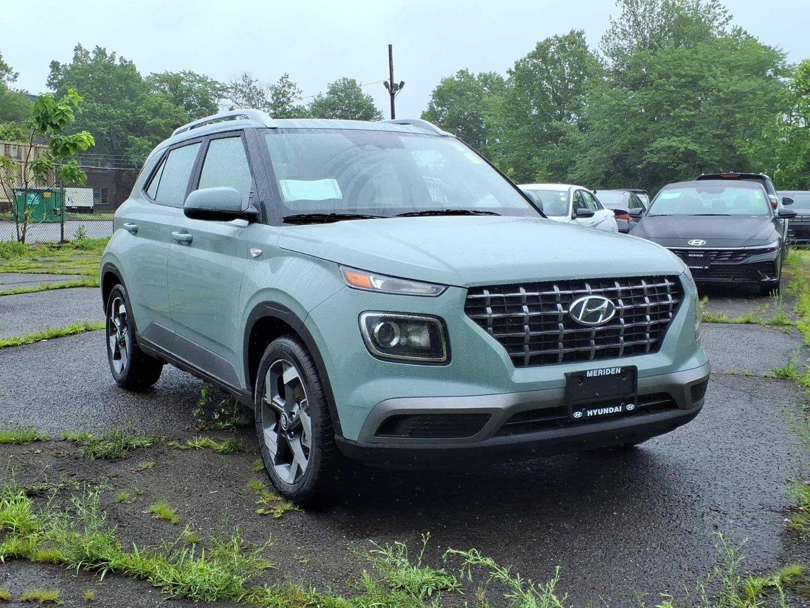 New 2026 Hyundai Venue SEL FWD image 3