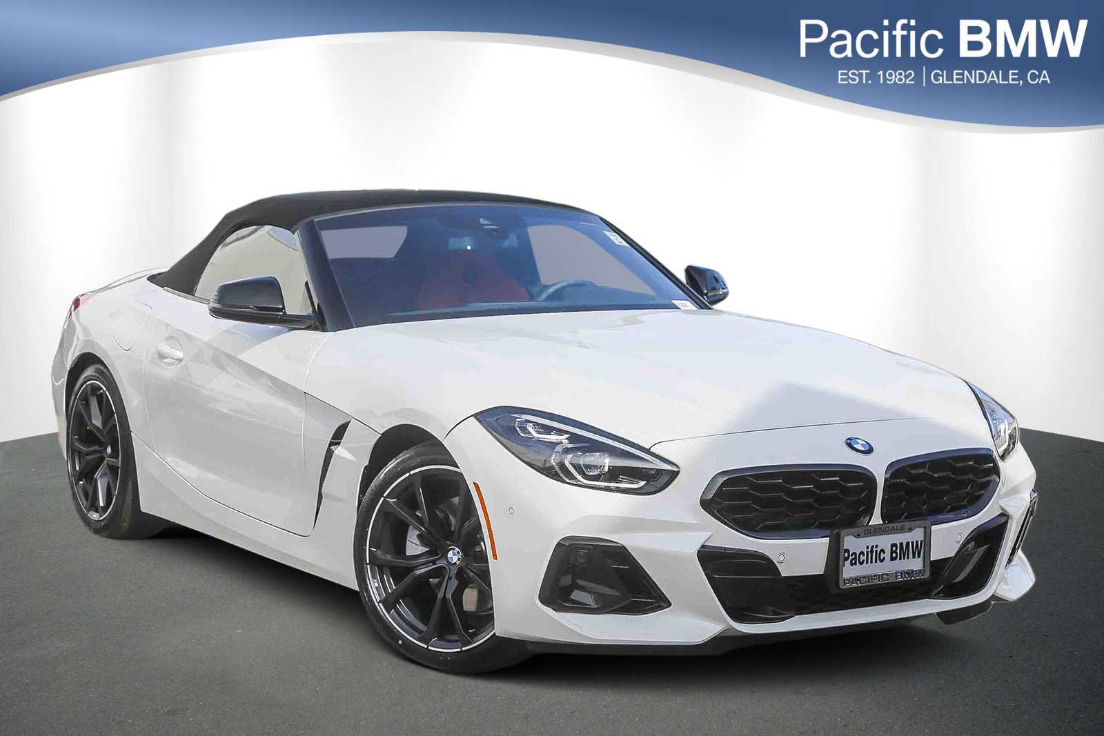 Used 2026 BMW Z4 sDrive30i w/ Premium Package image 1