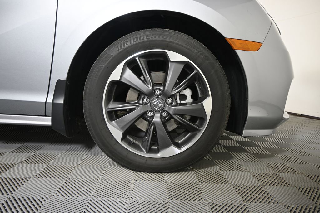 Used 2023 Honda Odyssey Elite image 11