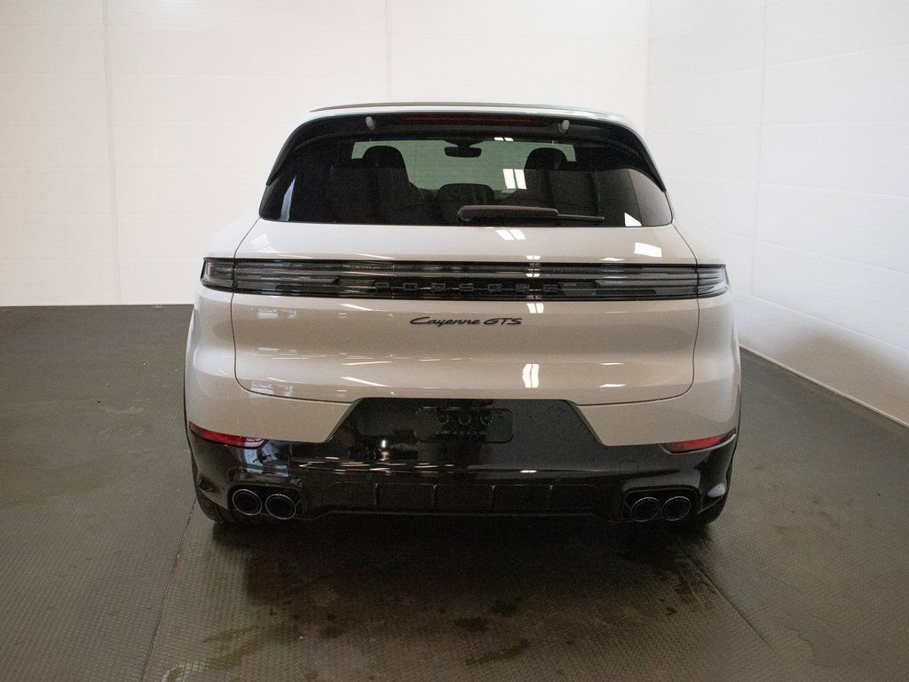 New 2026 Porsche Cayenne GTS image 6