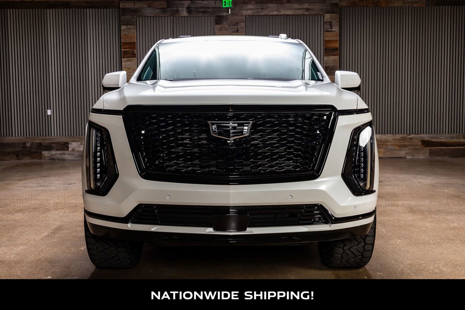 Used 2025 Cadillac Escalade ESV Sport Platinum w/ LPO, ONYX Package image 4