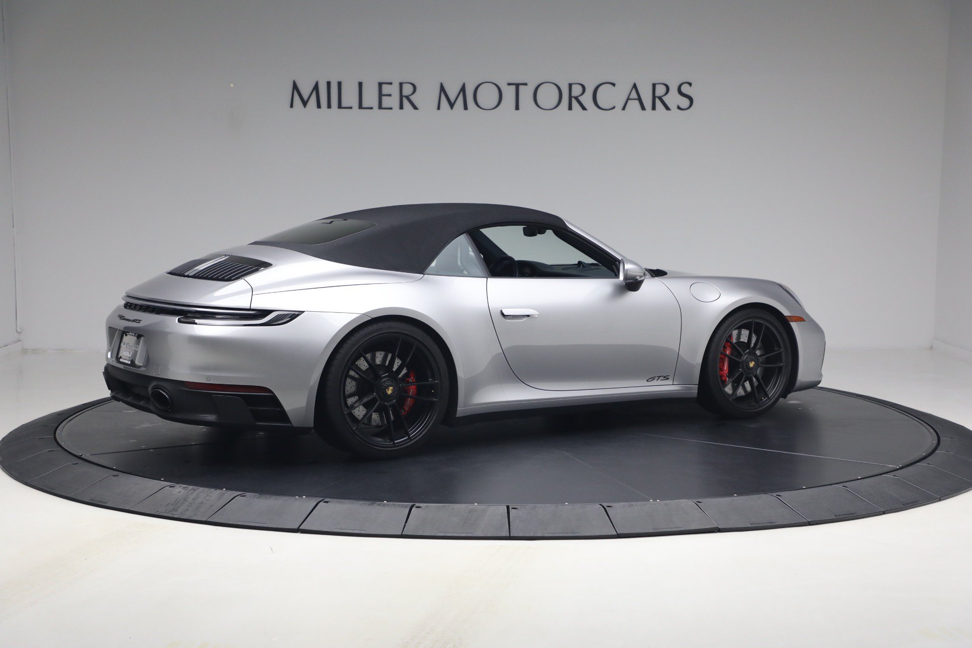 Used 2024 Porsche 911 Carrera GTS RWD image 30