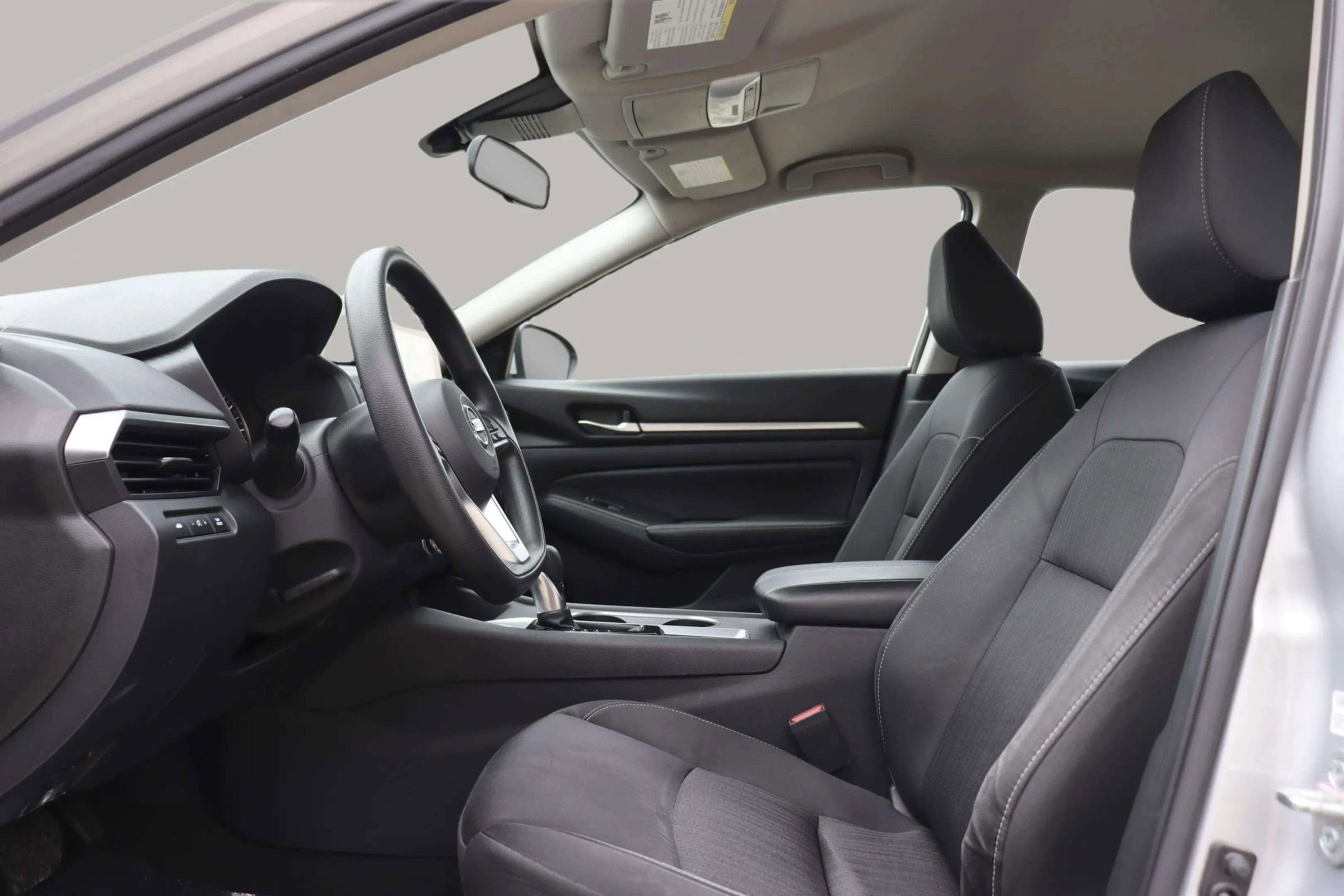 Used 2022 Nissan Altima 2.5 SV image 17