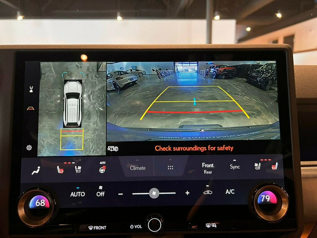 Used 2025 Lexus GX 550 PremiumPlus/TrafficAssist/Blac w/ Accessory Package (31) image 20