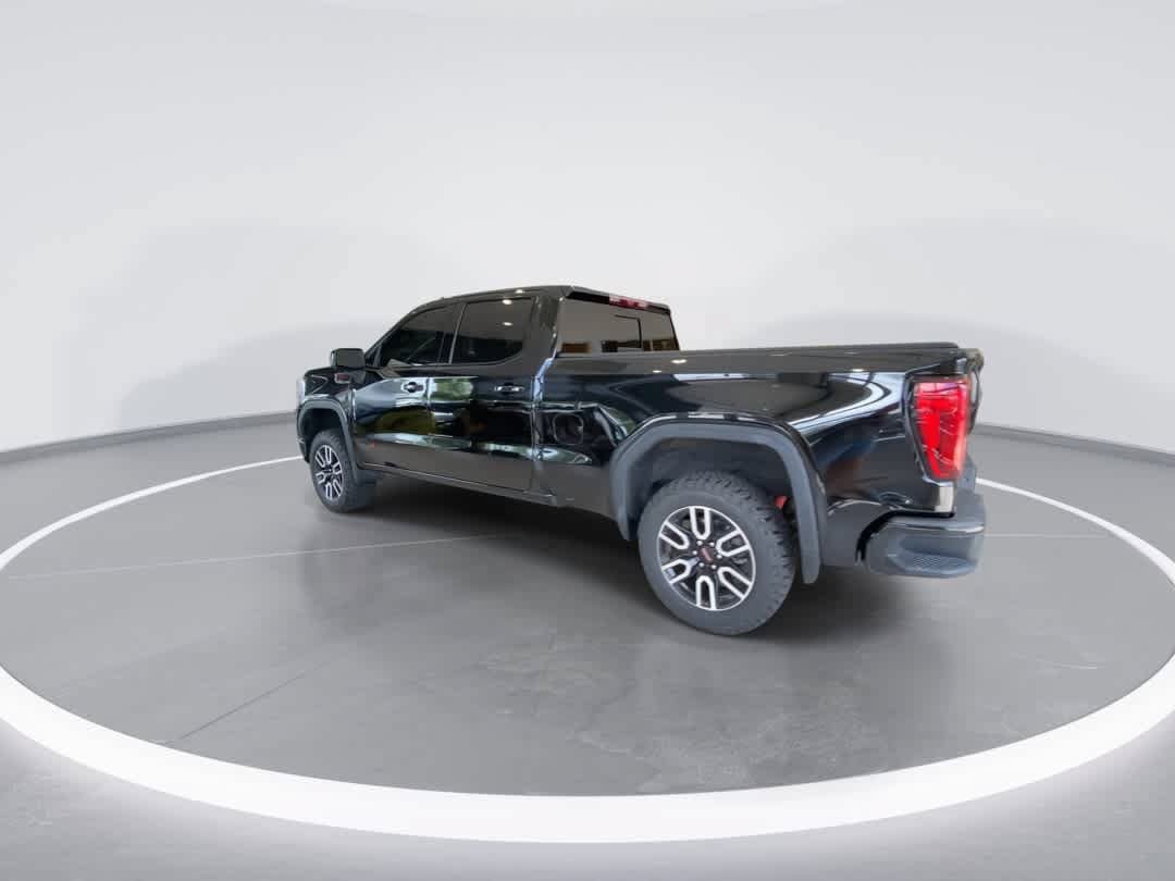 Used 2024 GMC Sierra 1500 AT4 w/ Technology Package AWD/4WD image 6