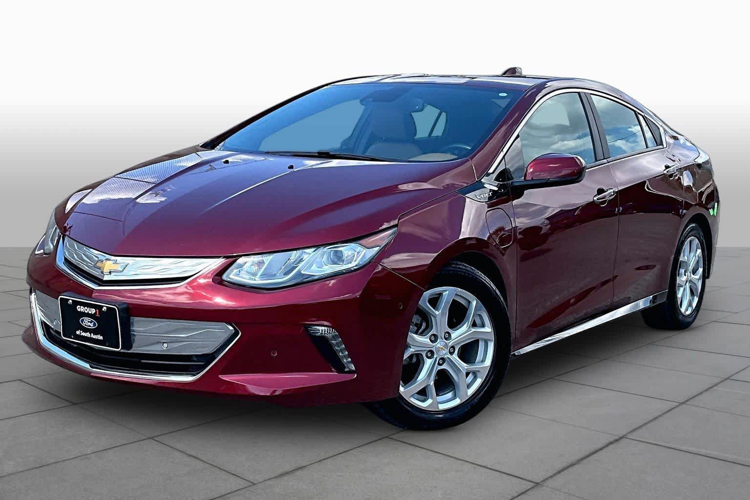 Used 2017 Chevrolet Volt Premier w/ Driver Confidence II Package FWD image 35