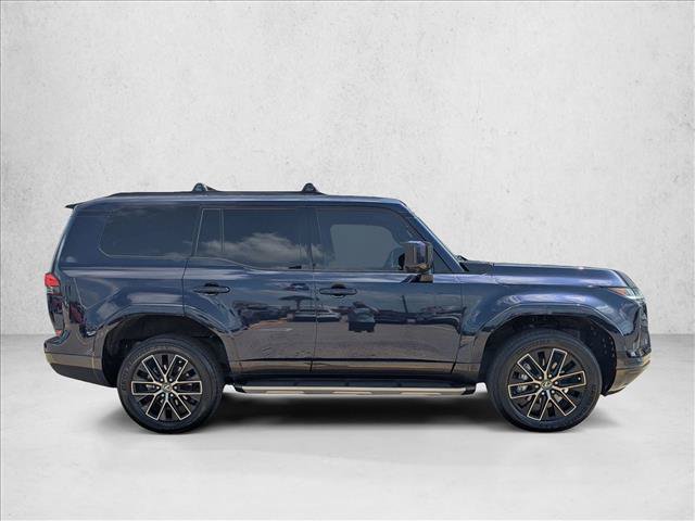 Used 2025 Lexus GX 550 w/ Accessory Package (Z1) AWD/4WD image 3