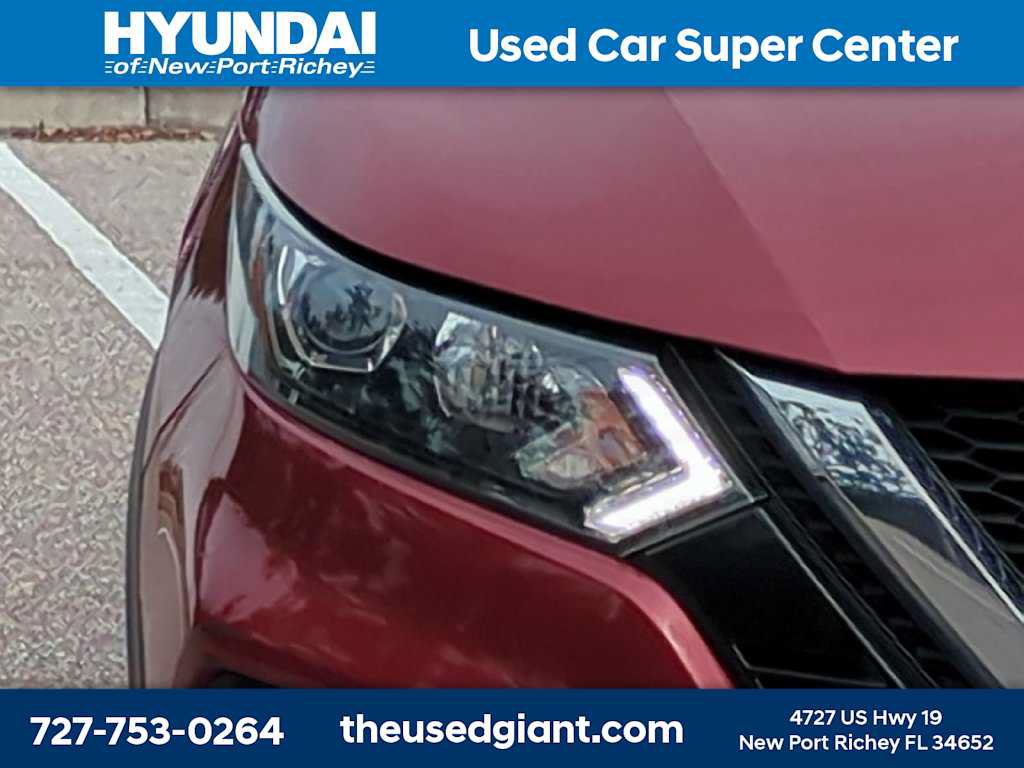 Used 2020 Nissan Rogue Sport S w/ Appearance Package FWD image 9