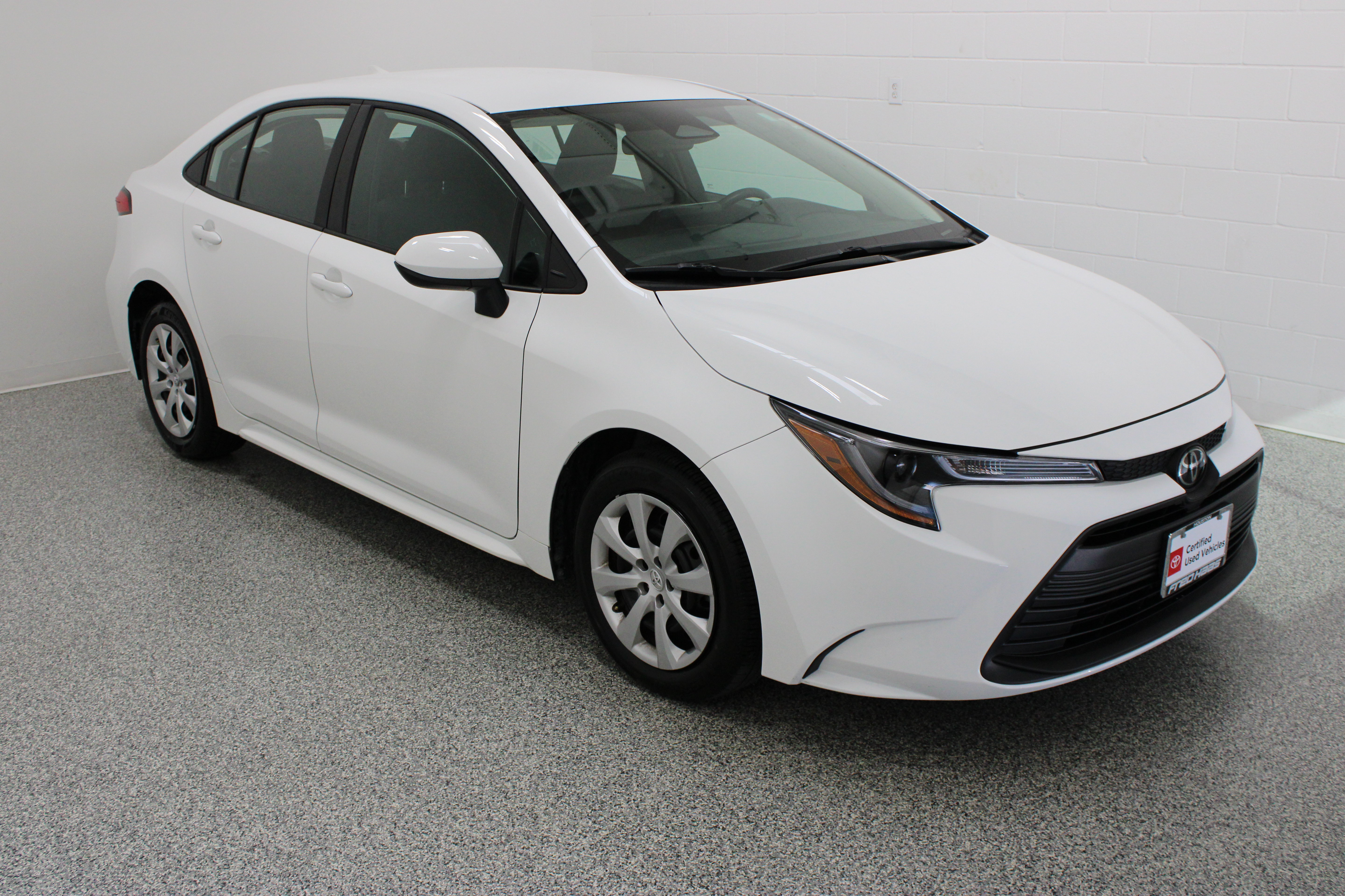 Certified 2026 Toyota Corolla LE FWD image 4