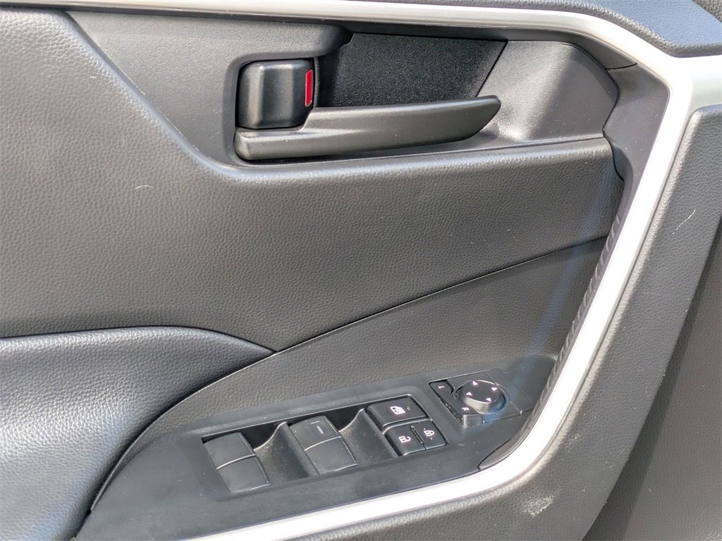 Used 2024 Toyota RAV4 LE image 13