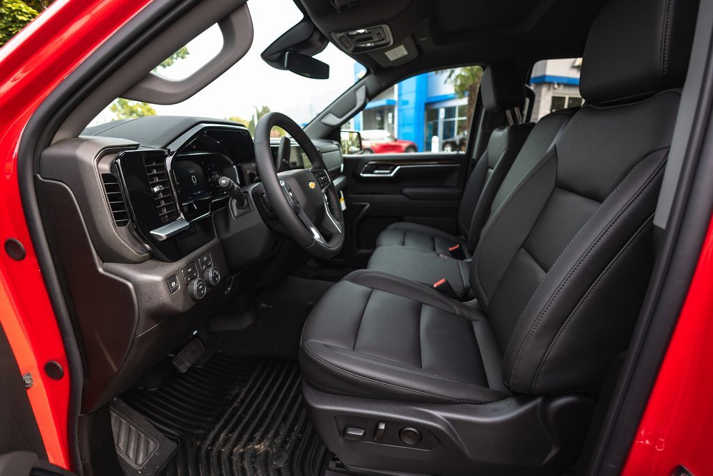 New 2026 Chevrolet Silverado 1500 LT w/ Leather Package image 12