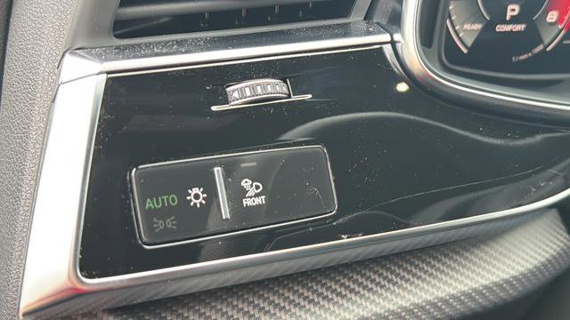 Used 2025 Audi SQ7 Premium Plus image 18