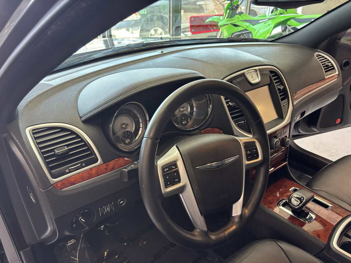 Used 2013 Chrysler 300 w/ Beats Audio Group RWD image 12