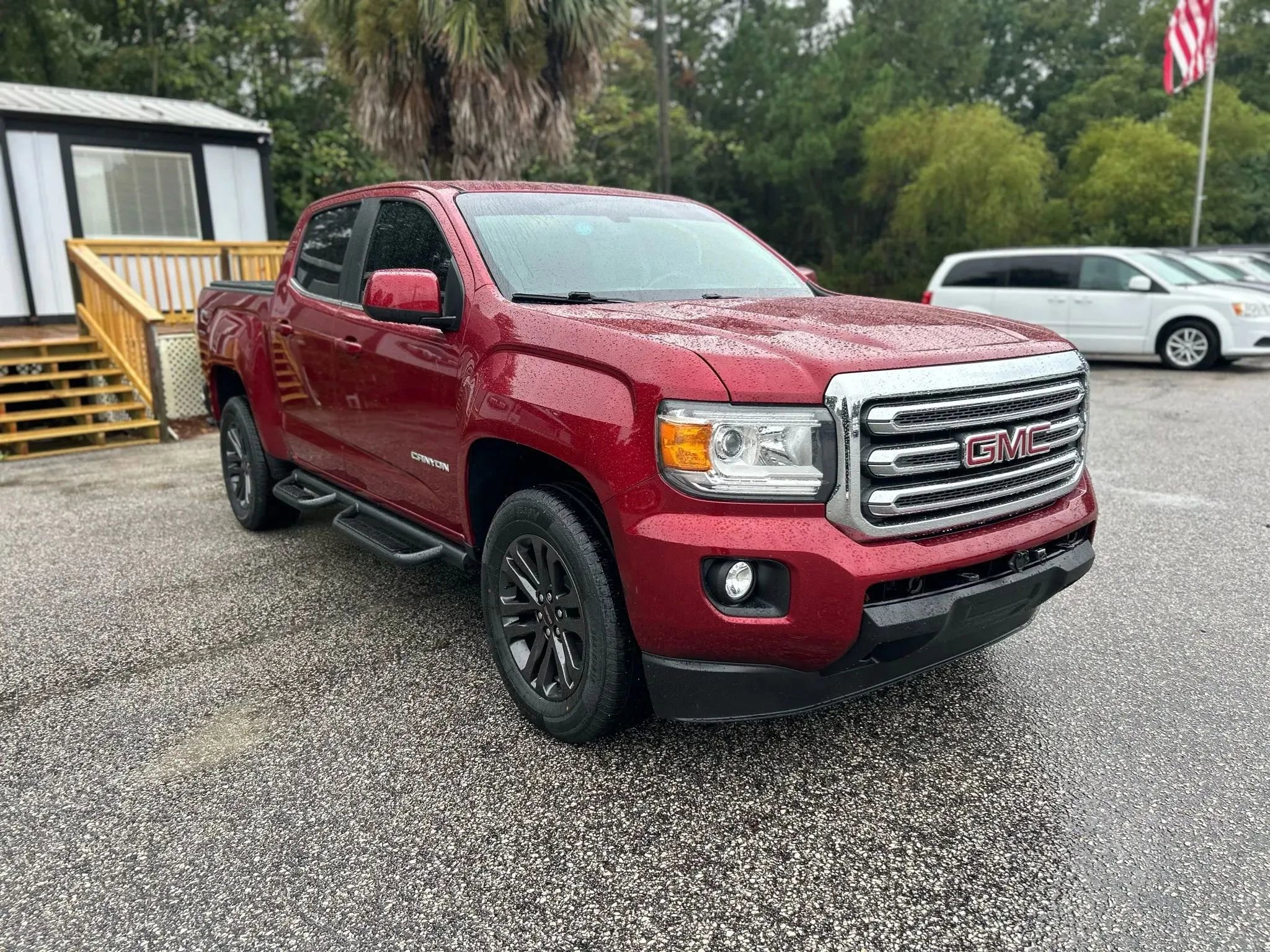 Used 2018 GMC Canyon SLE w/ SLE Convenience Package image 5