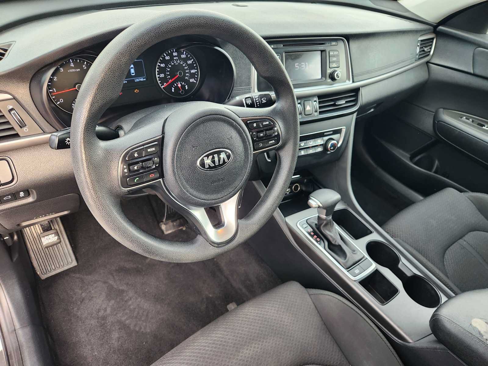 Used 2017 Kia Optima LX FWD image 2